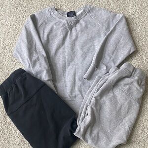 Little Bipsy Bundle: sweatpants (x2) and sweatshirt (4-5y)